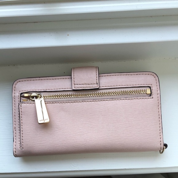 Perfect Condition Pink Coach Wristlet Wallet - Picture 4 of 6